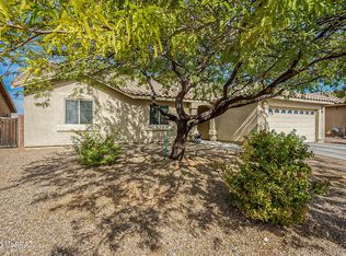 1061 E Providence Canyon Dr, Sahuarita, AZ 85629