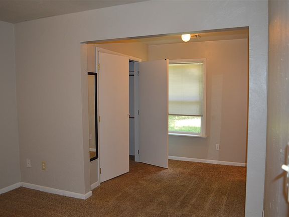 5th image of 1324 E Eastern Ave