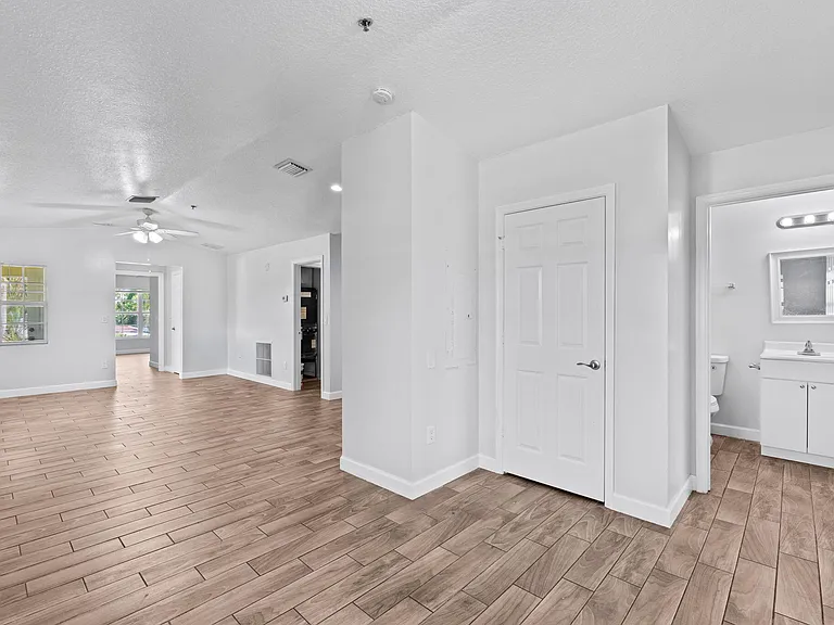 56 W 12th St #C — Photo 15
