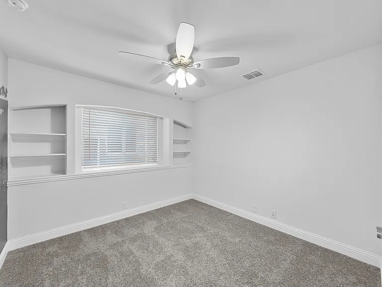 7404 Hawthorne Way — Photo 48