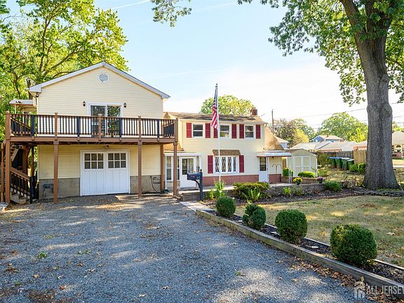 2nd image of 65 Orange St