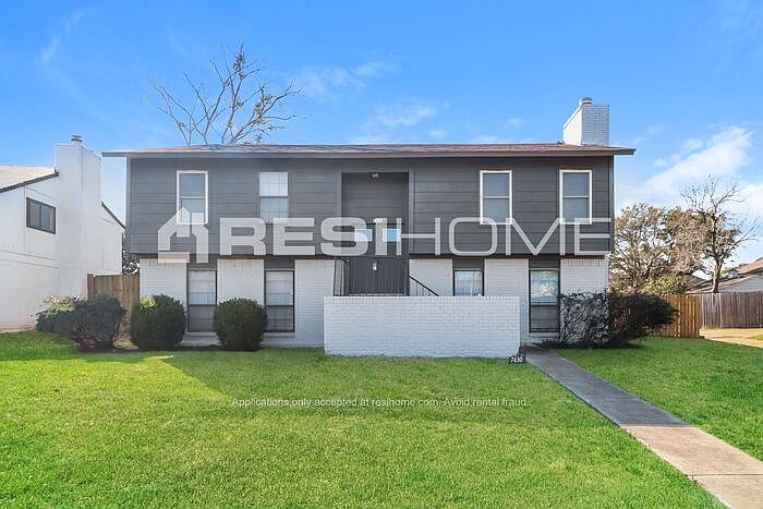 1st image of 7430 Elderberry Ln
