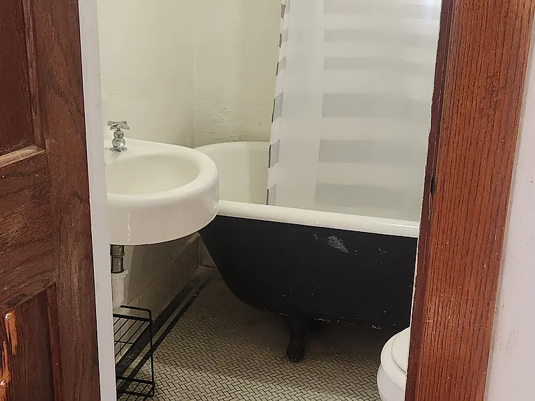 1834 Prospect St #6 — Photo 6
