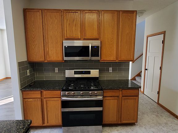 3rd image of 5205 Holly Ln N Unit 2