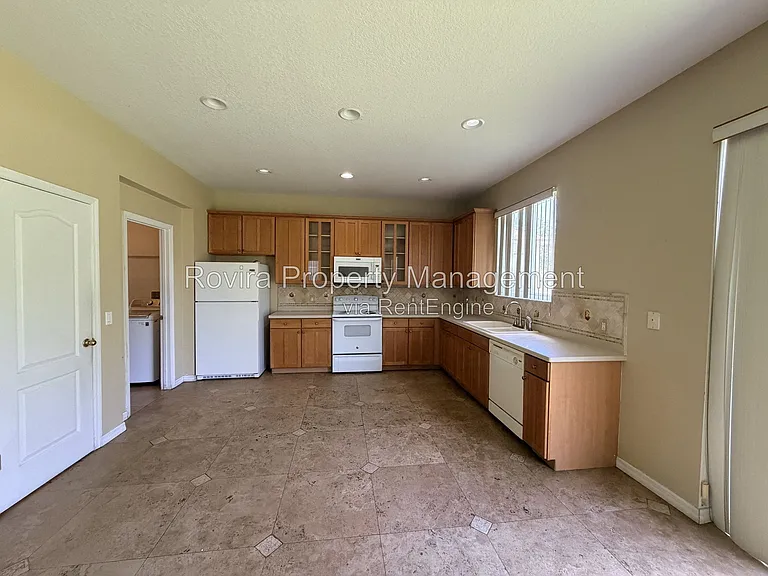 452 Janice Kay Pl — Photo 5