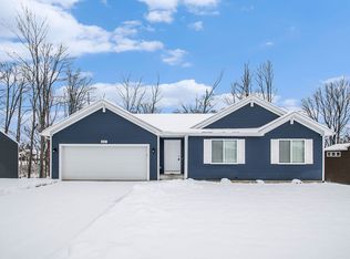 1980 Bluff Ridge Ct, Portage, MI 49002