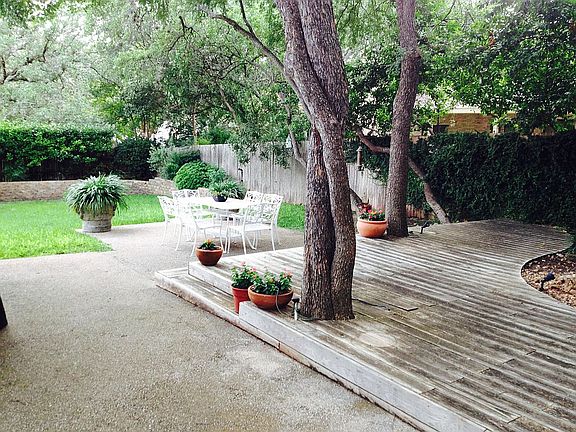 Rear Deck/Patio
