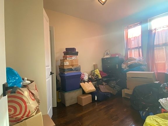 5th image of 641 E 222nd St APT 2R