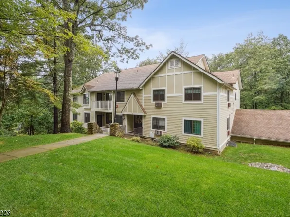 17F Foxwood Dr #F, Morris Plains Boro, NJ 07950