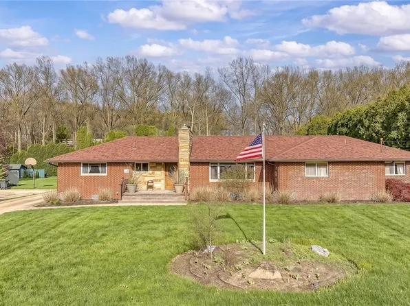 327 S Miller Rd, Akron, OH 44333