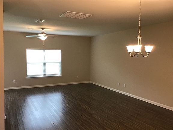 4th image of 5312 Persimmon Dr