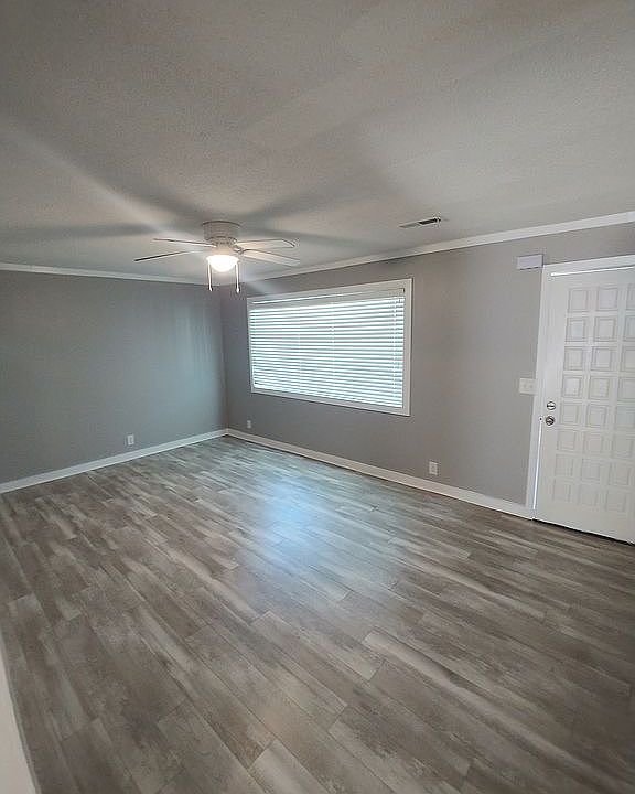 1st image of 717 Mary Agnes Dr