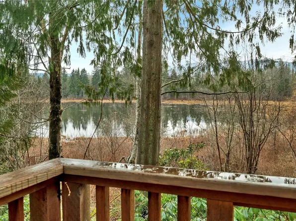 4324 Macaulay Rd, Comox Valley, BC V9J 1E2