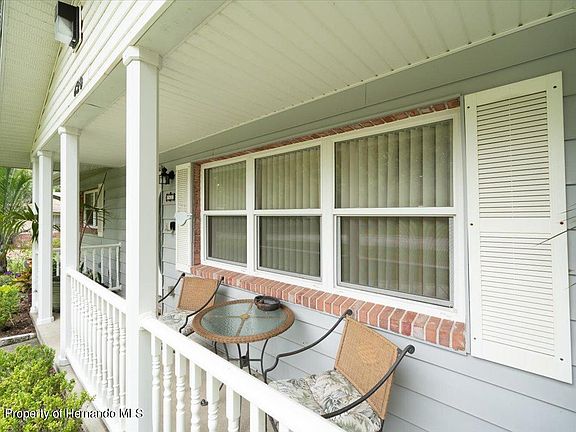 3rd image of 620 Garden St