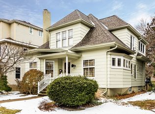 1512 Forres Ave, Saint Joseph, MI 49085