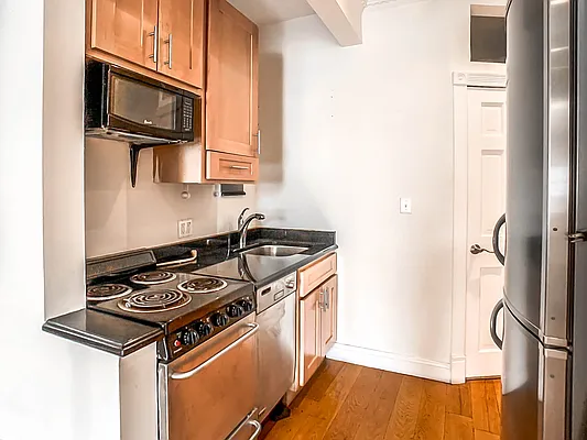 Rented by Brown Harris Stevens | media 8