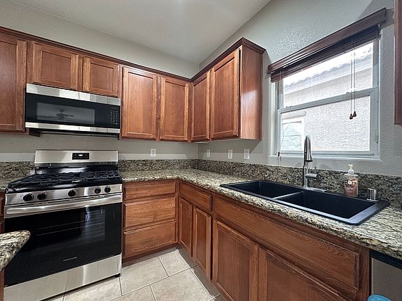 3rd image of 3821 Prespa Lake Ct