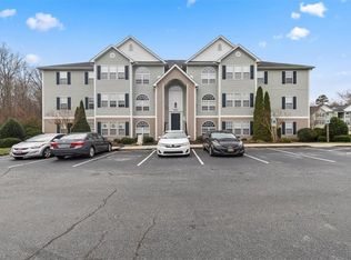 4701 Pennoak Ln APT F, Greensboro, NC 27407