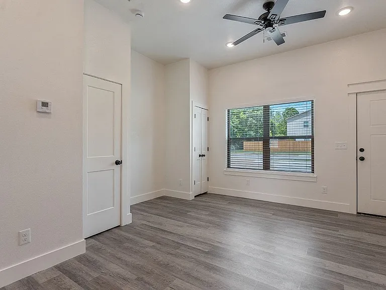 12th Street Townhomes — Photo 4