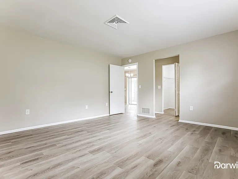 7307 Uranus Dr — Photo 9
