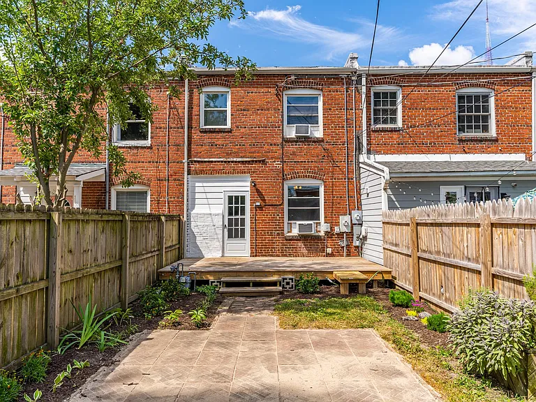 3028 W Leigh St — Photo 23