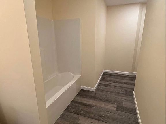 5th image of 10 Boulder Dr #A