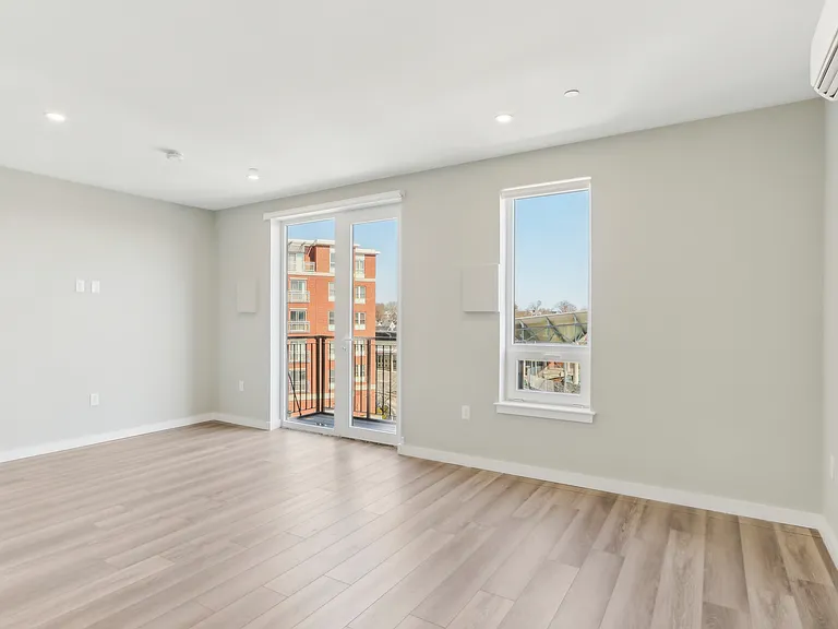 The Frances at Ashmont Flats — Photo 43