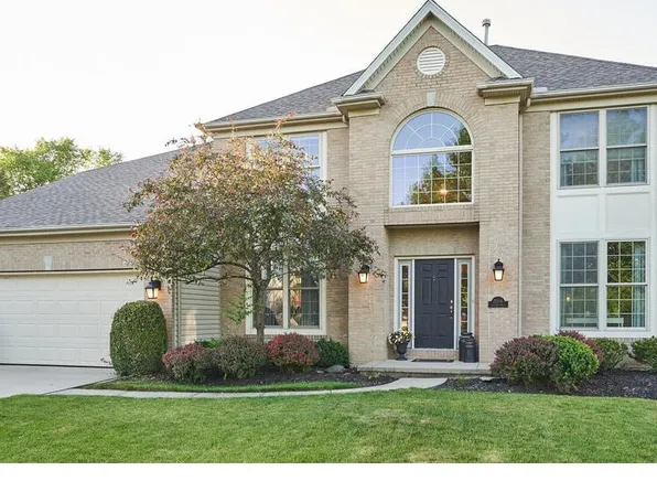 15114 Old Oak Dr, Strongsville, OH 44149