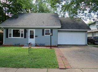 741 Adams St, Elgin, IL 60123