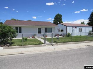 211 N 7th St W, Riverton, WY 82501