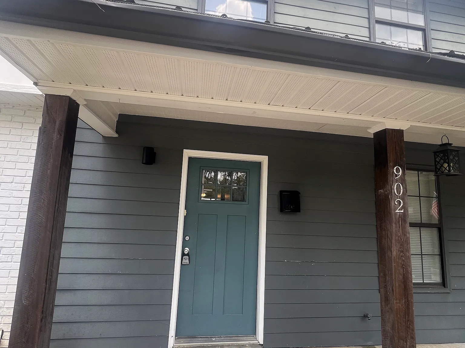 2 bed, 1.5 bath, 1216 sqft, $1,195 — Photo 1