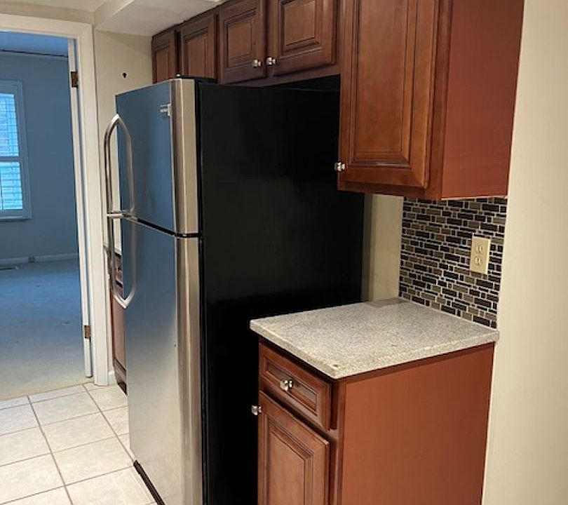 Algonquin Apartments 55 S Gore Ave ster Groves MO Zillow