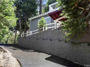 23715 Scenic Dr, Crestline, CA 92325