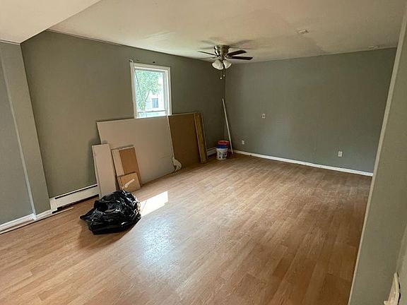 3rd image of 79 Washington Ave Floor 1