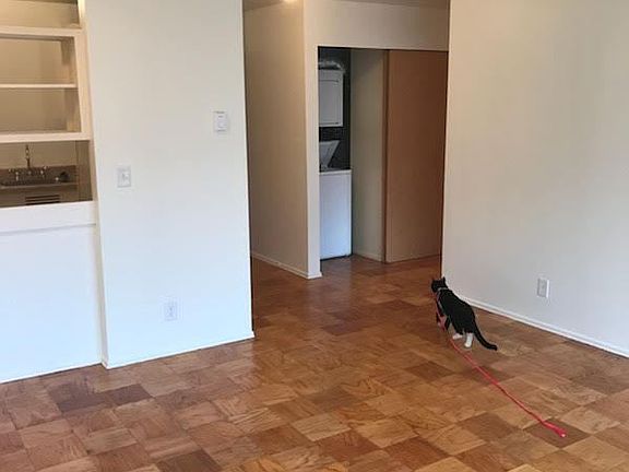 2nd image of 525 E Roy St APT 303