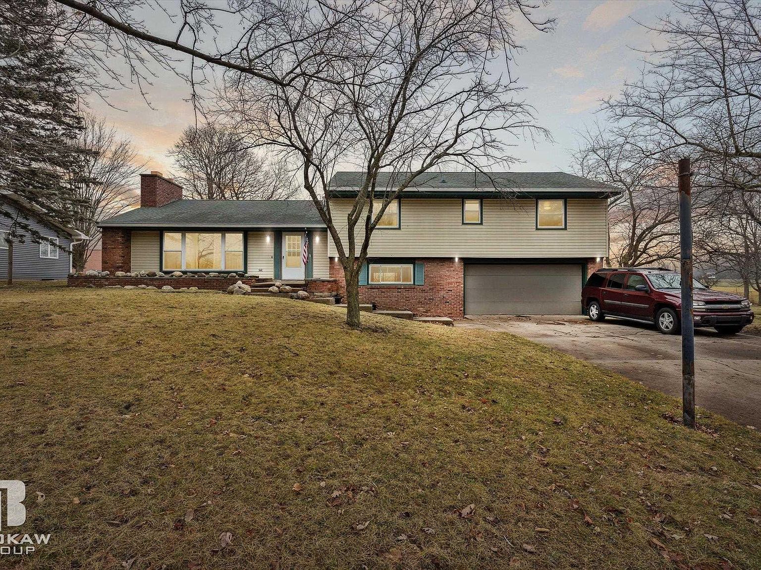 1635 Parkway Dr, Caro, MI 48723 Zillow