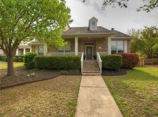 112 Spring Ct, Georgetown, TX 78633