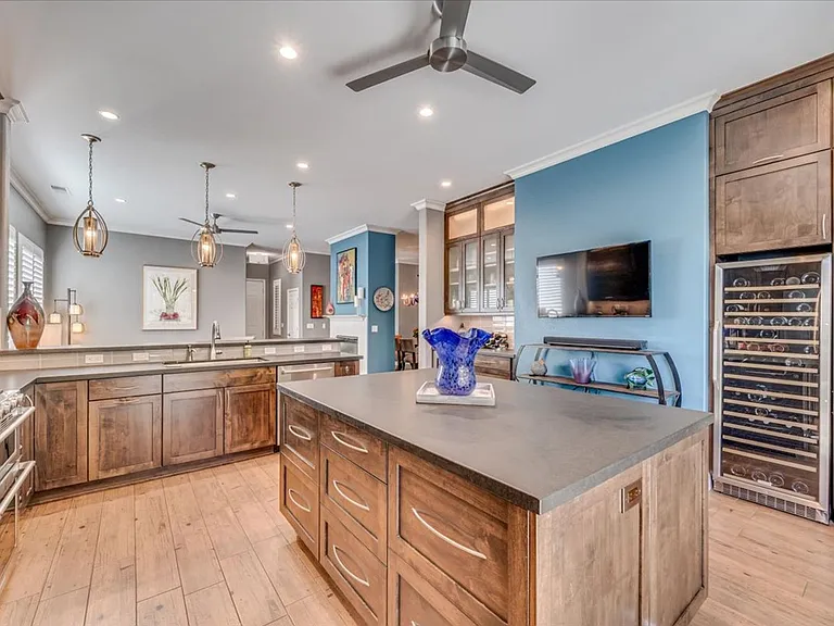 10562 Thistle Berry Ct — Photo 8