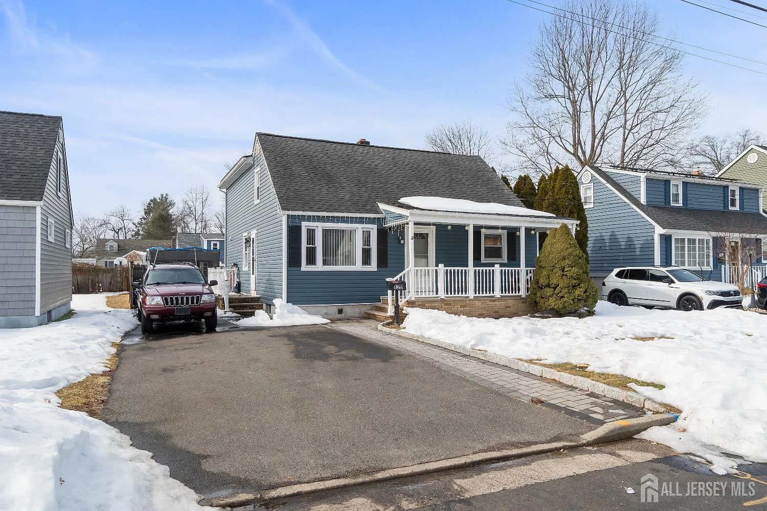 429 1st St photo 1