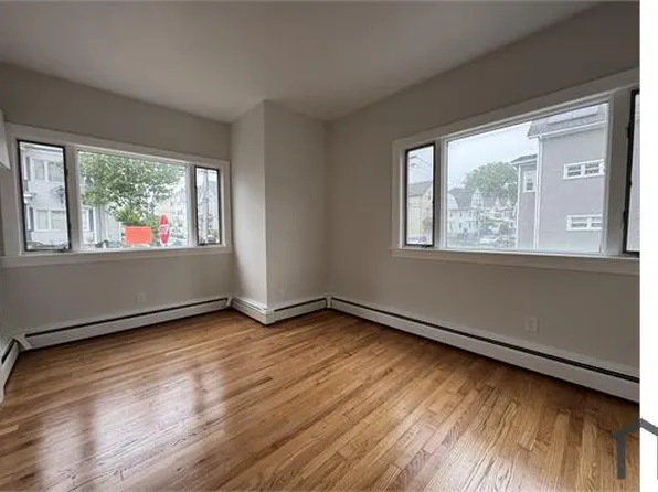 631 Walnut St #1, Fall River, MA 02720