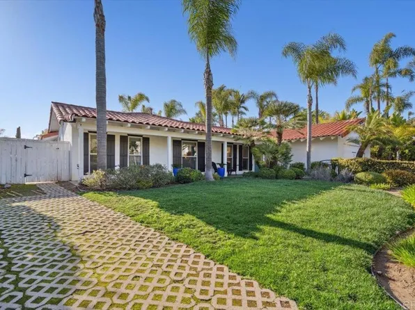 1065 Cypress Dr, Vista, CA 92084