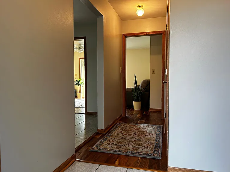 655 Grand Ct — Photo 22