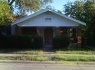 1013 E Morphy St, Fort Worth, TX 76104