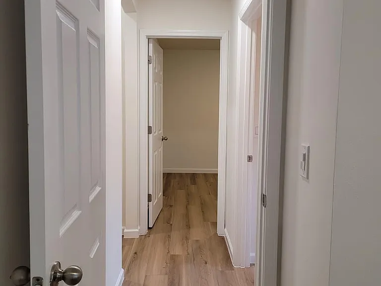 108 Findhorn Ct — Photo 24
