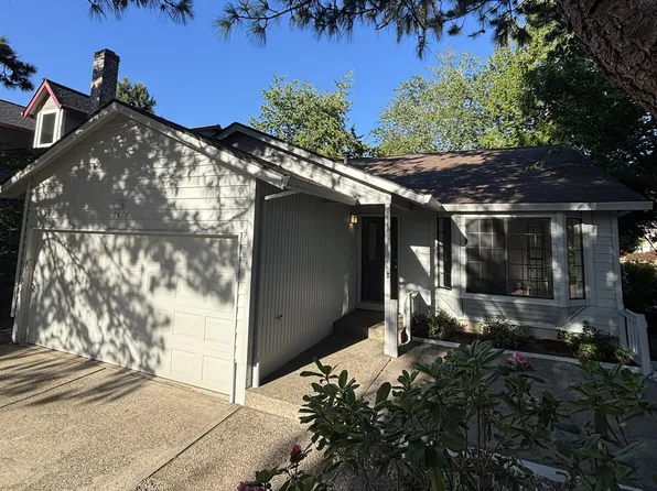 16474 SW 104th Ave, Tigard, OR 97224