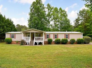 1007 High Rock Shores Dr, Lexington, NC 27292