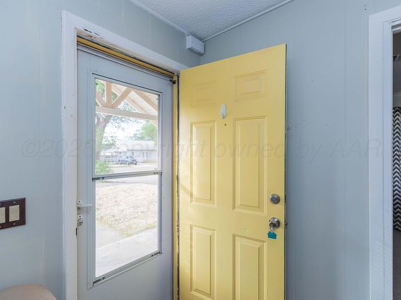 3rd image of 206 W 4th St