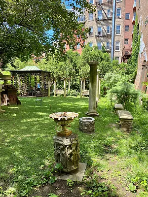 Rented by Waverly Realty Associates | media 23