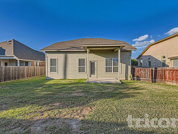5th image of 257 Verano Dr