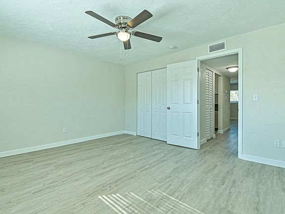 3rd image of 208 N Halifax Ave APT 4